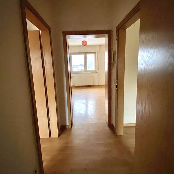*** charismatische 2-Zimmer-Wohnung - frischer Neuanstrich - zentral gelegen - Alsdorf ***