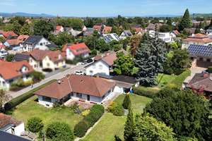 Heller Bungalow mit großem Grundstück – Wohnoase in bester Lage von Bad Krozingen – Die vollständige Adresse der Immobilie erhältst du vom Anbieter., 79189 Bad Krozingen – Vorschaubild 3