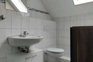 Renovierte Doppelhaushälfte mit Ausbaupotenzial in Heilbronn -Böckingen - OHNE PROVISION – Die vollständige Adresse der Immobilie erhältst du vom Anbieter., 74080 Böckingen, Heilbronn – Vorschaubild 19