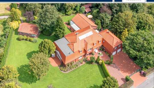 Bild von Repräsentatives Anwesen mit Einliegerwohnung auf parkähnlichem Grundstück in ruhiger Lage  - Wellnes