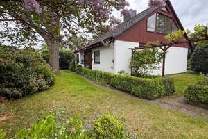 Wohnen, Arbeiten, Entspannen – Familienfreundliches Haus mit Terrasse und Garten – Die vollständige Adresse der Immobilie erhältst du vom Anbieter., 25436 Uetersen – Vorschaubild 6