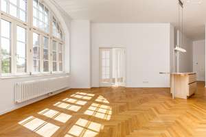 Joli Coeur- Helle Altbauwohnung mit moderner Ausstattung & Stellplatz in ruhigem Denkmal-Ensemble – Die vollständige Adresse der Immobilie erhältst du vom Anbieter., 14059 Charlottenburg, Berlin – Vorschaubild 5