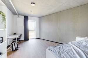 DIE ZIMMEREI | Möbliertes WG-Zimmer mit Terrasse für Studierende & Azubis in Deutz | Shared Bude – Gummersbacher Straße 31b, 50679 Deutz, Köln – Vorschaubild 3