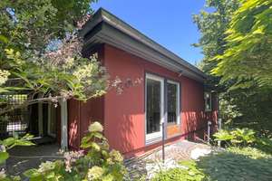 Klein & Fein! Bungalow am Bebauungsrand von Ebermannstadt