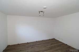 Einziehen & Wohlfühlen – großzügiges Einfamilienhaus 
mit Garten, ideal für Familie, Großfamilie &  – Rosenstraße 2, 91086 Aurachtal – Vorschaubild 22