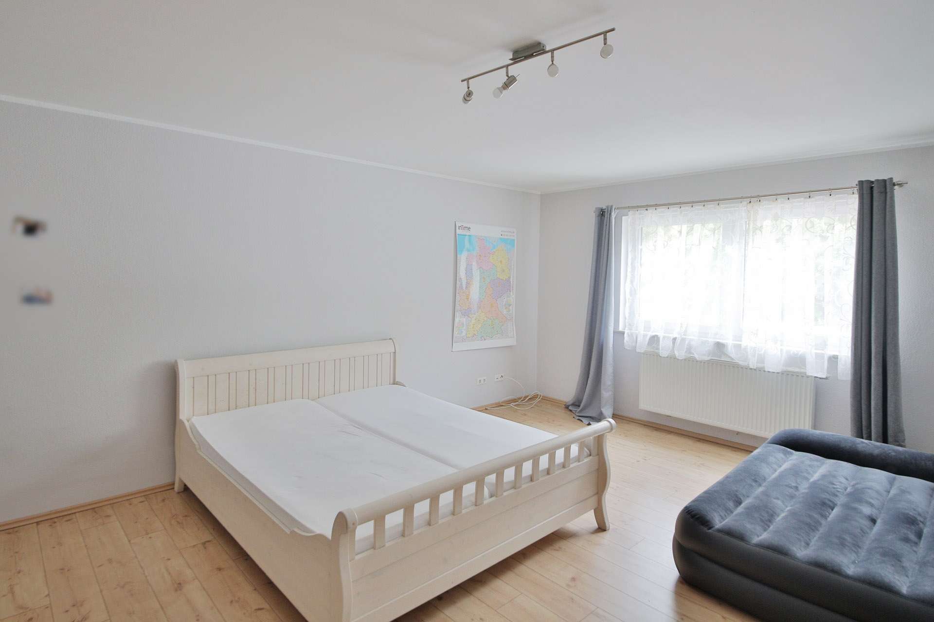 Immobilie in Buggingen - Vielseitiges Wohn- und Geschäftshaus in Buggingen – stilvoll wohnen und arbeiten unter einem Dach - Bild 9