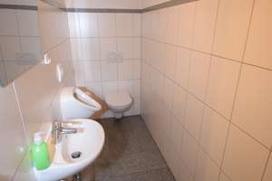 Exklusives Zweifamilien-Generationenhaus mit hochwertiger Ausstattung und großer Terrasse – Die vollständige Adresse der Immobilie erhältst du vom Anbieter., 73479 Ellwangen (Jagst) – Vorschaubild 27