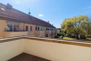 Besichtigung Sa.09.05. von 09:15 Uhr bis 09:45 Uhr
Modernisiert, mit Süd-Balkon nahe Park Babelsberg – Die vollständige Adresse der Immobilie erhältst du vom Anbieter., 14482 Babelsberg Nord, Potsdam – Vorschaubild 12