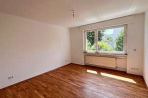 BIETERVERFAHREN: Sehr gepflegtes MFH mit Opt. der Selbstnutzung o. Umbau zum EFH / eine Einheit frei – Die vollständige Adresse der Immobilie erhältst du vom Anbieter., 60388 Bergen-Enkheim, Frankfurt am Main – Vorschaubild 9
