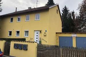Wohnen mit Charakter: 3-Zimmer-Wohnung in Trudering