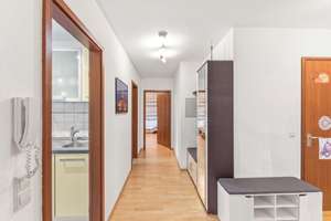 3-ZI-ETW mit Balkon + TG - frei ab Jahreswechsel – Die vollständige Adresse der Immobilie erhältst du vom Anbieter., 70329 Hedelfingen (Ortsteil), Stuttgart – Vorschaubild 8