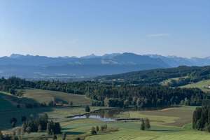 AUSSICHTSREICH. REPRÄSENTATIV. NATURNAH. - Ein Zuhause, das Perspektive schafft! – Die vollständige Adresse der Immobilie erhältst du vom Anbieter., 87487 Wiggensbach – Vorschaubild 4