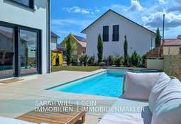 Terrasse mit Pool