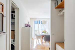 Möbliert:  Helle möblierte 2-Zimmer Wohnung mit Balkon – Die vollständige Adresse der Immobilie erhältst du vom Anbieter., 81371 Sendlinger Feld, München – Vorschaubild 8