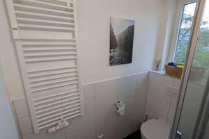 Dachterrasse, PKW-Stellplatz, kleine EBK  - modernes 1-Zimmerapartment mit toller Ausstattung! – 7745 Jena-Süd, Jena – Vorschaubild 12