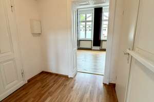 Charmante 1-Zimmer-Erdgeschosswohnung in zentraler Lage von Wuppertal – Collenbuschstr. 24, 42277 Oberbarmen, Wuppertal – Vorschaubild 3