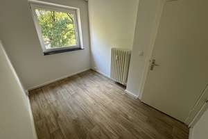 Frisch renovierte 2,5 Zimmer-Wohnung mit Balkon und modernisierten Tageslichtbad mit Wanne – Fregattenstr. 16, 23558 Buntekuh, Lübeck – Vorschaubild 10