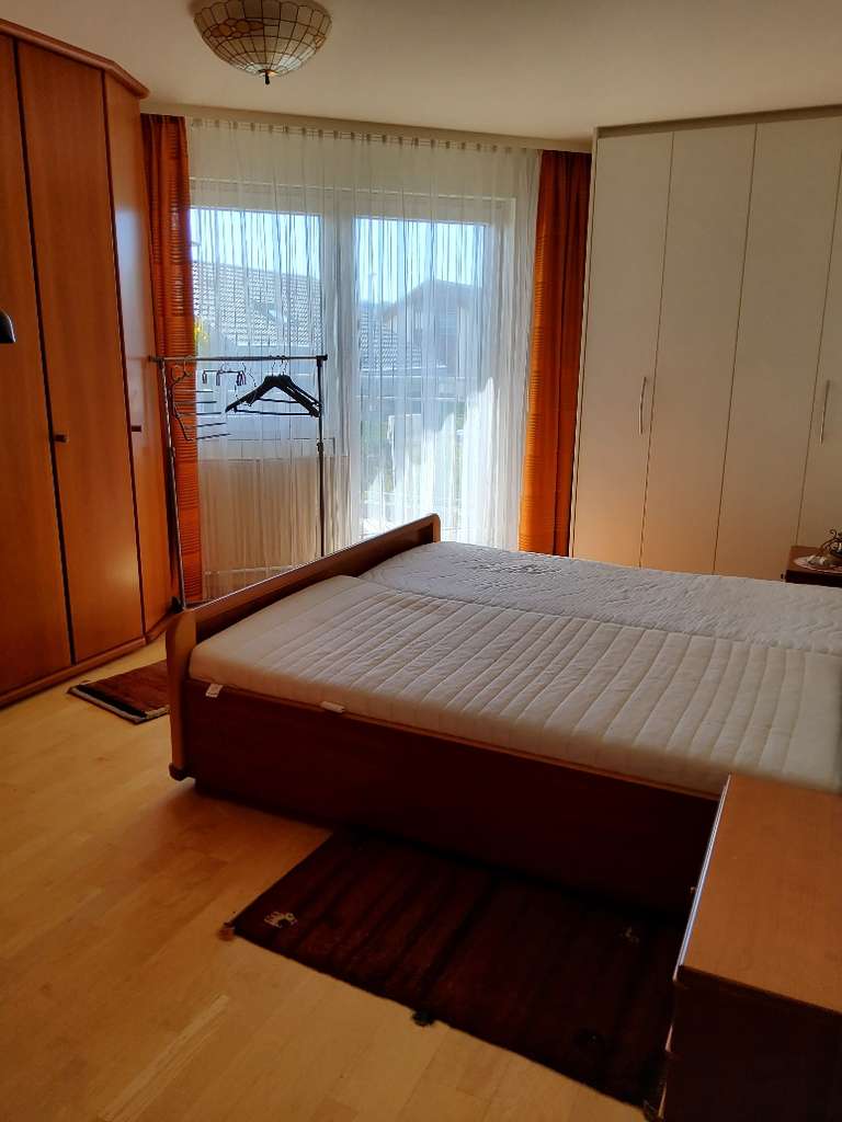 Immobilie in Weissach - Gelegenheit: 2 separate Wohnungen mit 2 Tiefgaragenplätzen in einer Einheit - Bild 1