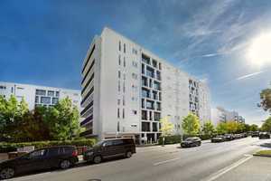 Sofort einziehen, wohlfühlen: Ihr vollmöbliertes Apartment mit Balkon in Top-Lage! – Kistlerhofstraße 61, 81379 München – Vorschaubild 1