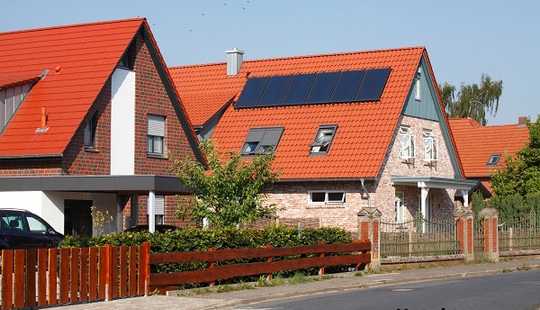 Bild von Ihr neues Zuhause: Einfamilien-Doppelhaushälfte mit Carport