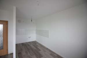3-Raumwohnung mit Badewanne und Balkon – Irkutsker Straße 255, 9119 Kappel, Chemnitz – Vorschaubild 2