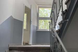 Zweitbezug nach Sanierung! Großzügige 3-Zimmerwohnung mit Laminat, Balkon, Wanne und Einbauküche! – Pestalozzistraße 8, 9130 Sonnenberg, Chemnitz – Vorschaubild 15