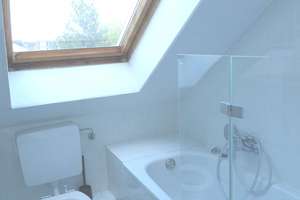 Bonn-Beuel / Rheinnähe, helles 1,5 Zimmer-Dachstudio – Die vollständige Adresse der Immobilie erhältst du vom Anbieter., 53225 Beuel-Mitte, Bonn – Vorschaubild 6