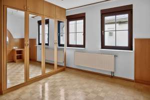Gepflegtes 3-Familienhaus in begehrter Wohnlage mit vielseitigen Nutzungsmöglichkeiten – Stockheimer Straße 2, 70435 Zuffenhausen-Mitte, Stuttgart – Vorschaubild 14