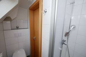Sehr gepflegte und gemütliche 2,5-Raum-Dachgeschosswohnung in zentraler Lage von Buer-Mitte – Brinkgartenstr. 16, 45894 Buer, Gelsenkirchen – Vorschaubild 7