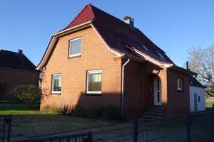 Preiswertes 6-Zimmer-Einfamilienhaus mit EBK in Büchen