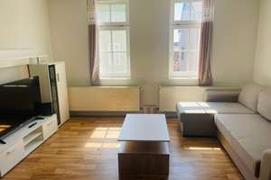 Großzügige, sehr gepflegte, helle 2-Raum-Wohnung- im Herzen der Stadt