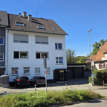 Ihr neues Zuhause in Söllingen zu verkaufen: Geräumige 4 Zimmer-Wohnung mit Wohlfühlcharakter