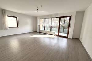 Sonnige Aussichten: 2 Zimmer & Balkonjuwel im Herzen Feuerbachs