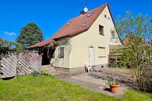 Doppelhaushälfte mit sonnigem Garten und Ausbaupotential – Neuwarper Pfad 22, 13503 Heiligensee, Berlin – Vorschaubild 3