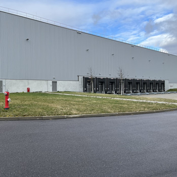 Ca. 10.000 qm Lager / Logistik | Rampe & ebenerdig | ca. 12,00 m UKB