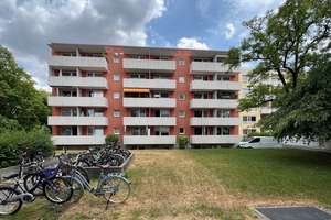 sonnige 1-Zimmer-Wohnung mit Balkon, ab 01.07.2026
PKW-TG-Stellplatz optional – Die vollständige Adresse der Immobilie erhältst du vom Anbieter., 80993 Alt-Moosach, München – Vorschaubild 2