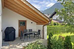 Hochwertige Reihenendhaus in zentraler Lage mit Garten und tollem Bergblick – Die vollständige Adresse der Immobilie erhältst du vom Anbieter., 82467 Garmisch-Partenkirchen – Vorschaubild 3
