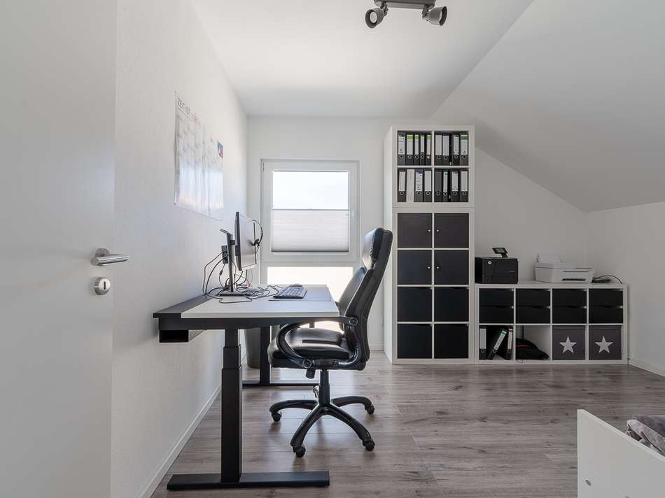 Büro-Kind1