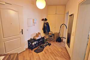 Top Lage - sehr schöne helle 2 Zimmer Wohnung mit Balkon – 10247 Friedrichshain, Berlin – Vorschaubild 6