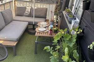 Charmante 2-Zimmer-Dachgeschosswohnung mit traumhaftem Balkon im Herzen des Lorettoviertels – Benzenbergstraße 8, 40219 Unterbilk, Düsseldorf – Vorschaubild 2