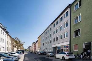 Zentraler geht´s nicht: Mitten im Herzen von Neu-Ulm - Mehrfamilienhaus mit Gewerbe und 3 Wohnungen – Die vollständige Adresse der Immobilie erhältst du vom Anbieter., 89231 Neu-Ulm – Vorschaubild 3