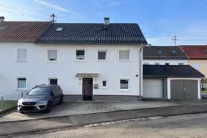 Modernisierte Doppelhaushälfte in ruhiger Stadtrandlage – Die vollständige Adresse der Immobilie erhältst du vom Anbieter., 73527 Schwäbisch Gmünd – Vorschaubild 2