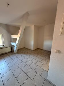 Ab Oktober: Schicke DG-Wohnung mit Parkplatz im Zentrum Tangermündes