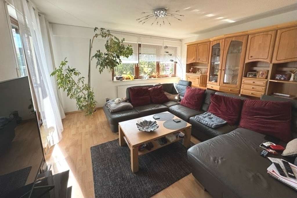 Immobilie in Feucht - Sonnige 3-Zi.-ETW im Loggia in toller Lage von Feucht - Bild 1