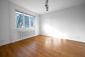 ⭐️ Helle & sanierte 2-Zi-Wohnung Blick ins Grüne - Ruhig gelegen im 2.OG – Die vollständige Adresse der Immobilie erhältst du vom Anbieter., 13581 Wilhelmstadt, Berlin – Vorschaubild 3