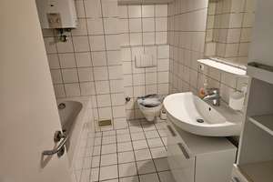 Schöne günstige Wohnung mit riesen Dachterasse!!! – Die vollständige Adresse der Immobilie erhältst du vom Anbieter., 41236 Rheydt, Mönchengladbach – Vorschaubild 2