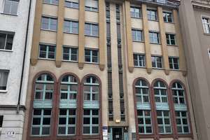 DREIRAUMWOHNUNG MIT AUFZUG, GÄSTE-WC, NEUER VINYLBODEN, FREI AB SOFORT – Melanchthonstraße 7, 1099 Innere Neustadt, Dresden – Vorschaubild 1