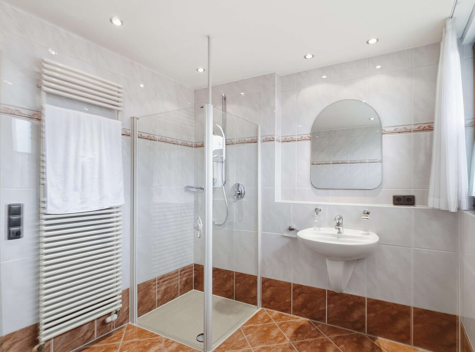 Immobilie in Langenargen - Großzügiges Einfamilienhaus mit Garten in Ortsrandlage von Langenargen - Bild 11