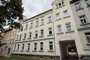 Vollvermietetes und großes MFH mit Balkonen und Stellplätzen in guter und ruhiger Lage! – Die vollständige Adresse der Immobilie erhältst du vom Anbieter., 9130 Sonnenberg, Chemnitz – Vorschaubild 2