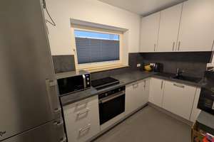 Helle 2 Zimmer Wohnung in der Südstadt nah am Maschsee - Tiefgarage, Aufzug, Balkon, Einbauküche – Alte Döhrener Str. 80a, 30173 Südstadt, Hannover – Vorschaubild 4